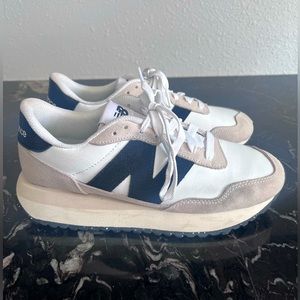 New Balance Unisex Size Men’s 6 (Women’s 8) Barely Worn